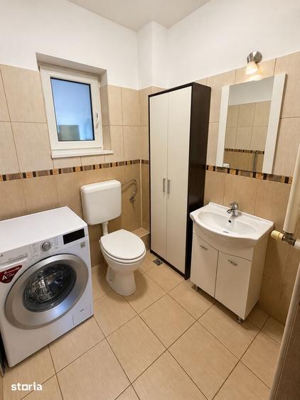 Casă cu 3 camere cu Teren 450 Mp în Central