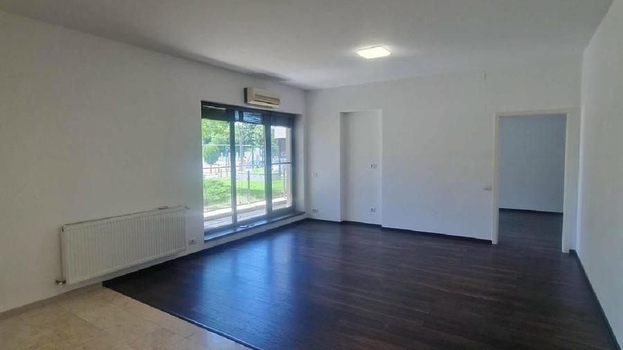Apartament cu 4 camere decomandat în Nord