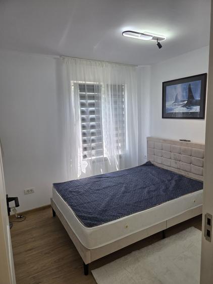 Apartament cu 2 camere decomandat în Lacu