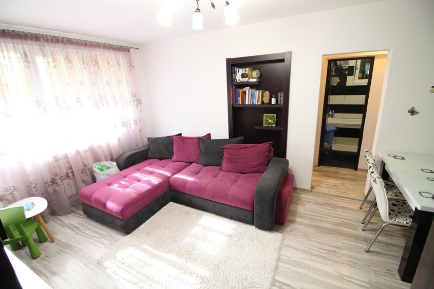 Apartament cu 2 camere semidecomandat, mobilat în Țiglina 2