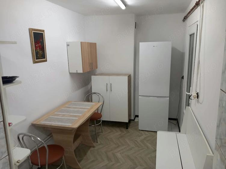 Apartament cu 3 camere decomandat în Ultracentral