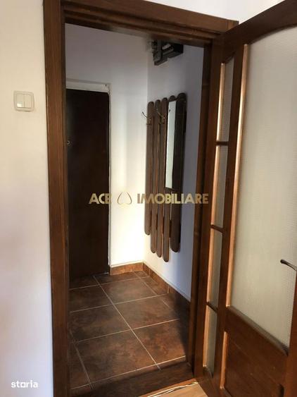 Garsonieră decomandată, mobilată în Gorjului