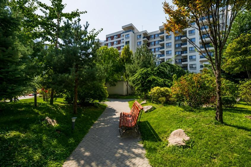 Apartament cu 3 camere decomandat în Nord