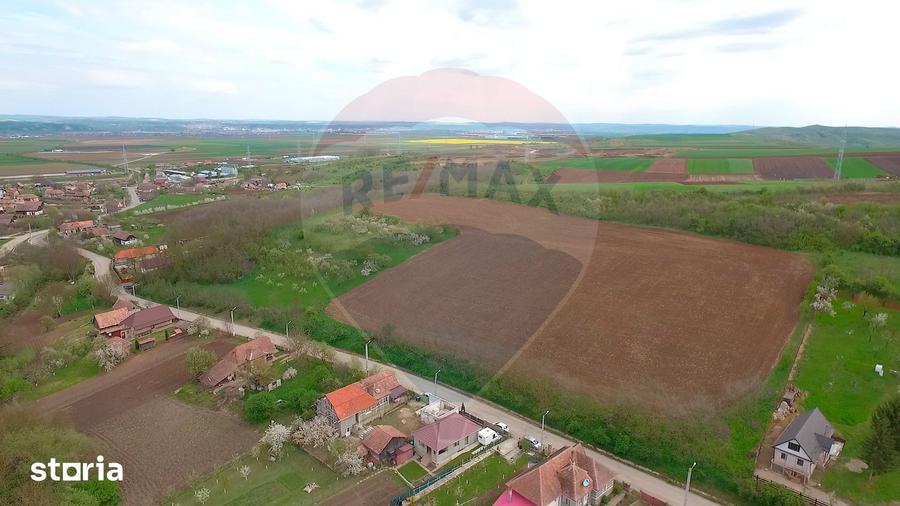 Teren de 34425 mp, în Moldovenești