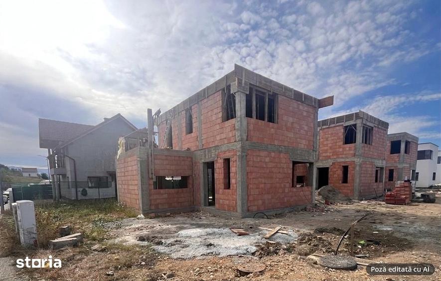 Casă cu 4 camere cu Teren 235 Mp în Ștrand