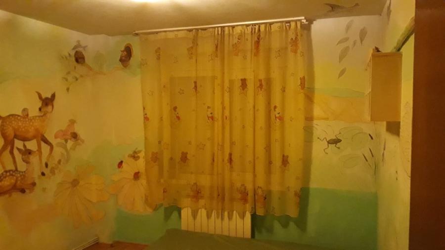 Apartament cu 4 camere decomandat în Gorjului