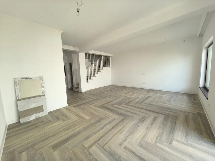 Casă cu Teren 250 Mp în Șagului