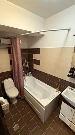 Apartament cu 2 camere decomandat, mobilat în Nicolina