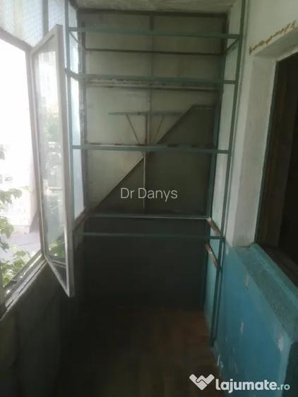 Garsonieră decomandată în Barieră