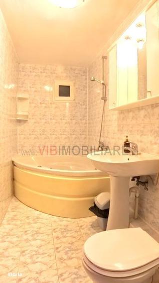 Apartament cu 3 camere decomandat în Vitan