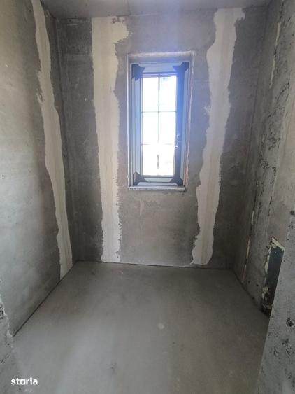 Casă cu 4 camere cu Teren 375 Mp în Valea Ursului