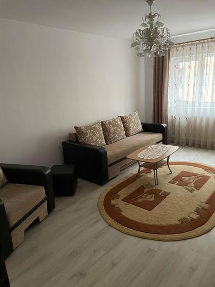 Apartament cu 2 camere decomandat în Vitrometan