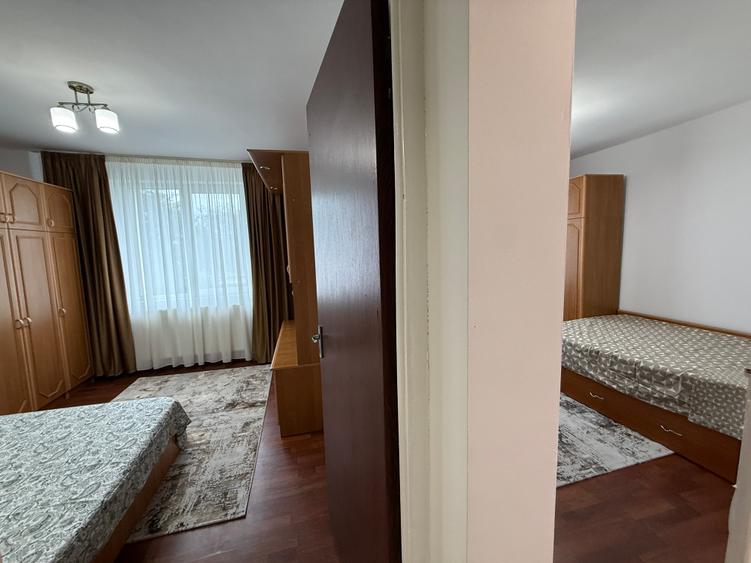 Apartament cu 3 camere în Crângași