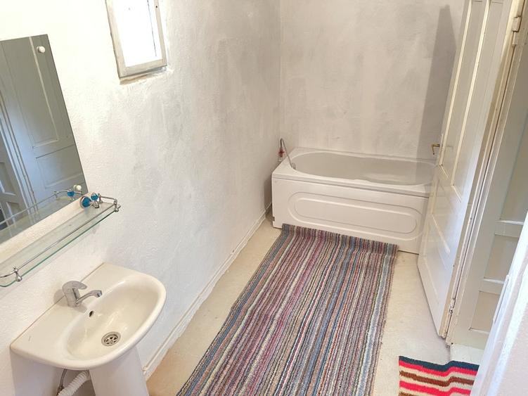 Casă individuală cu 2 camere cu Teren 1350 Mp în Râciu