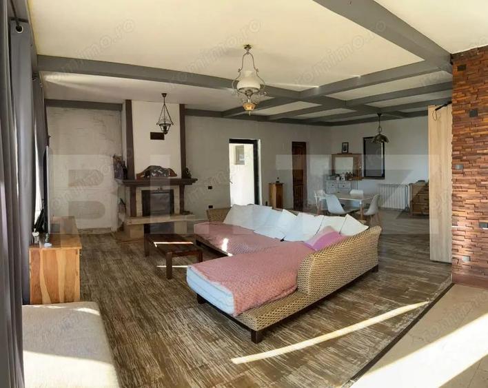Casă cu 3 camere cu Teren 980 Mp în Valea