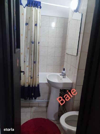 Apartament cu 3 camere decomandat, mobilat în Circumvalațiunii