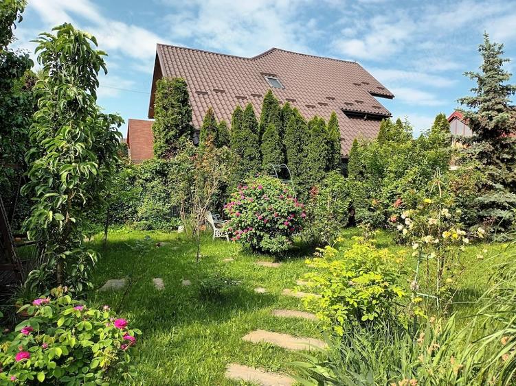 Casă individuală cu 5 camere cu Teren 500 Mp în Trivale