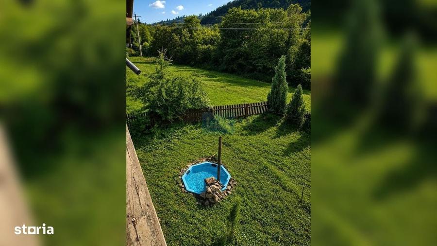 Casă cu 4 camere în Vama
