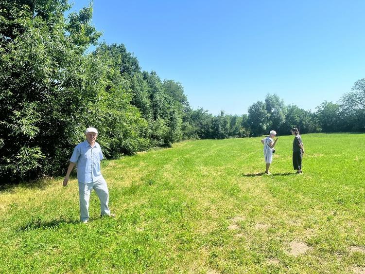 Teren de 4080 mp, în Văratec
