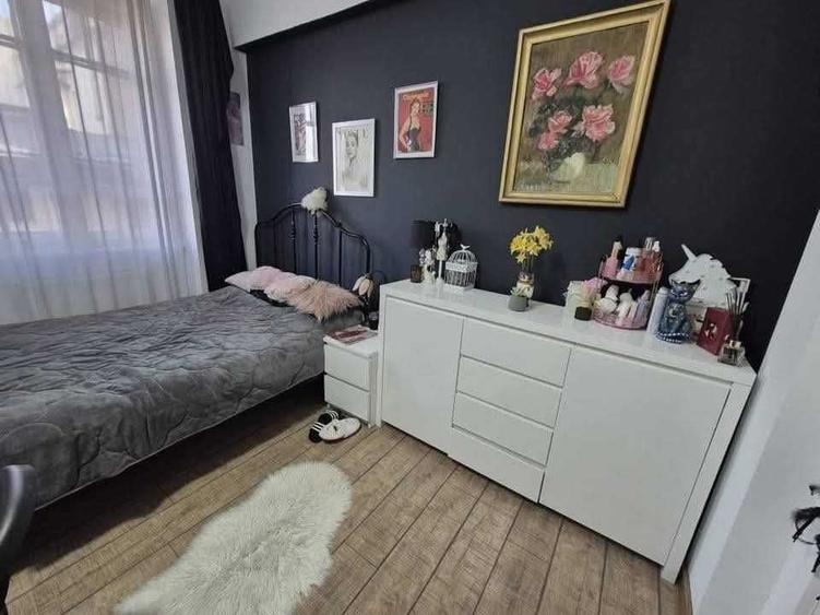 Apartament cu 3 camere decomandat în Ghiroda