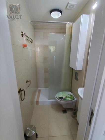 Apartament cu 3 camere decomandat, mobilat în Iancu Nicolae