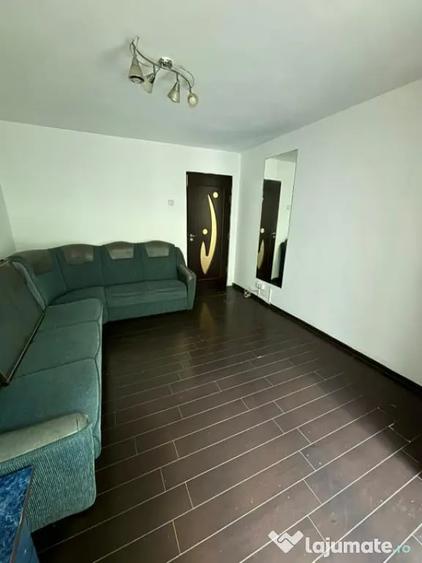 Apartament cu 2 camere decomandat în Vest