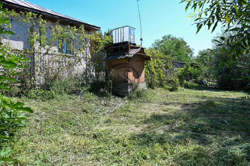 Casă individuală cu 2 camere cu Canalizare în Coada Izvorului