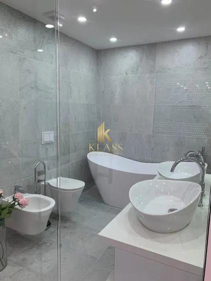Casă individuală cu 4 camere cu Canalizare în Voluntari