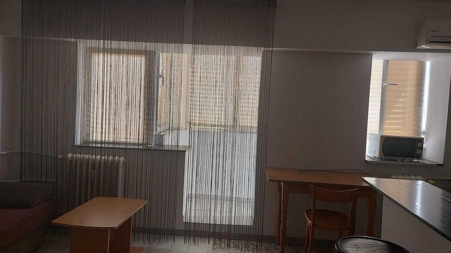 Garsonieră decomandată în Drumul Taberei