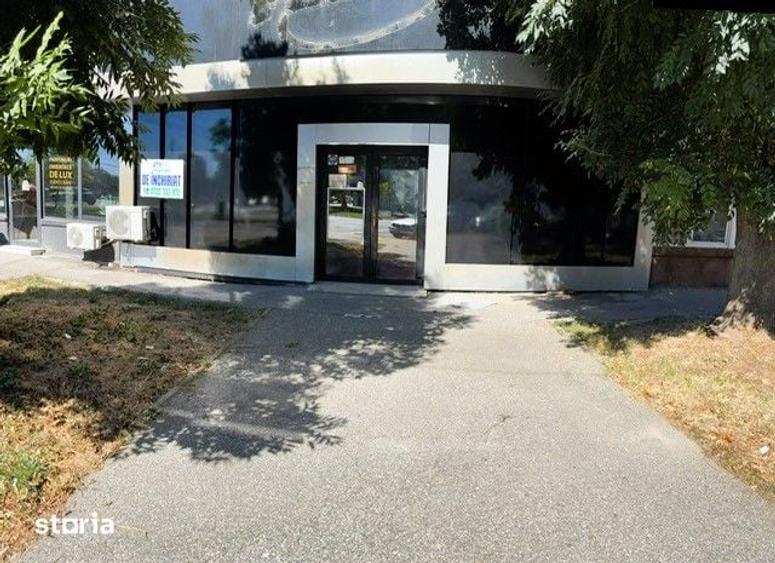 Spațiu comercial, de 142 mp, în Gară