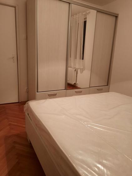 Inchiriere apartament 2 doua camere  - decomandate  etaj 3/4 Titan - 8