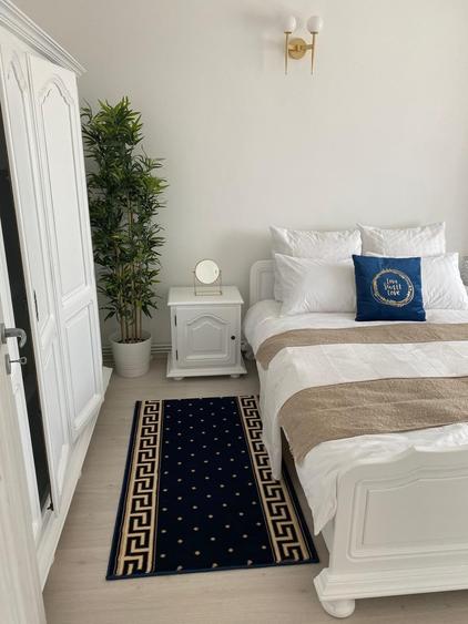 Apartament cu 4 camere decomandat în Central