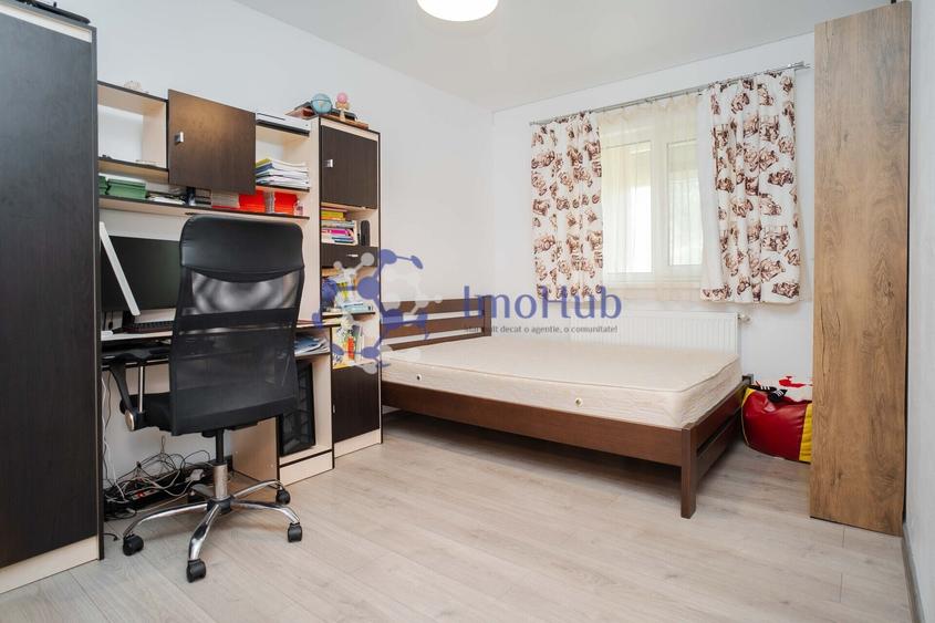Apartament cu 3 camere decomandat, mobilat în Vișani