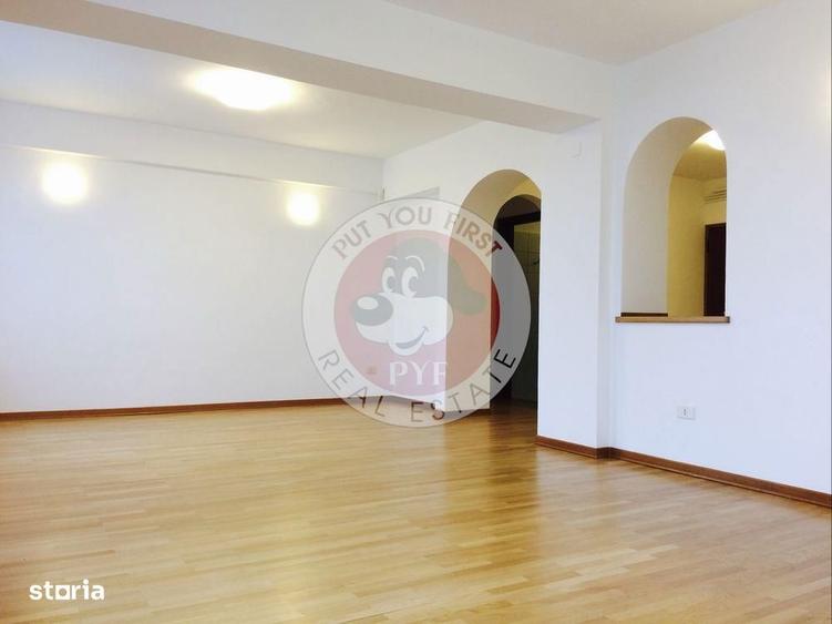 Apartament cu 3 camere decomandat în Aviatorilor