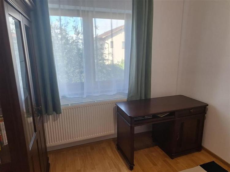 Casă individuală cu 5 camere cu Canalizare în Apahida