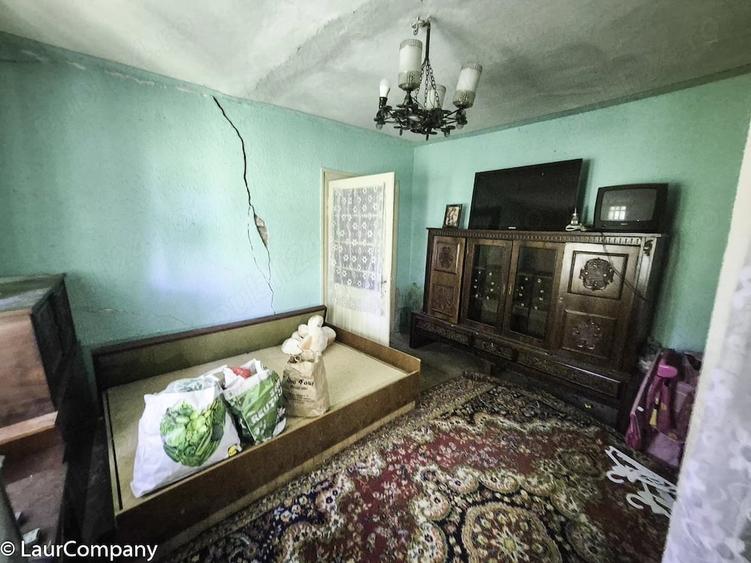 Casă cu 3 camere cu Teren 3287 Mp în Urlueni