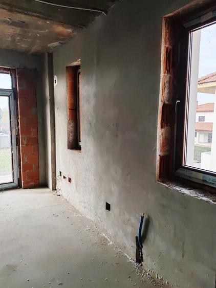 Casă individuală cu 4 camere cu Canalizare în Corbeanca