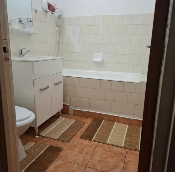 Apartament cu 2 camere semidecomandat în Tomis II