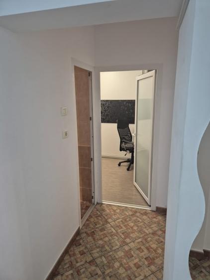 Apartament cu 3 camere decomandat, mobilat în Crângași
