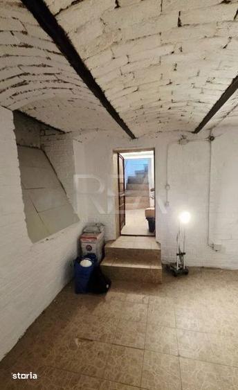 Apartament cu 2 camere, mobilat în Victoriei