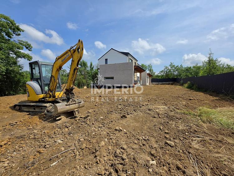 Casă individuală cu 6 camere cu Garaj în Sălicea