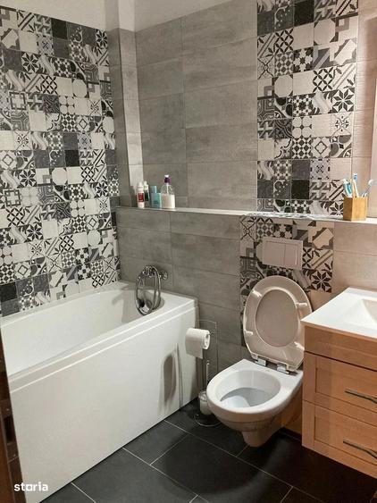 Apartament cu 2 camere decomandat, mobilat în Central