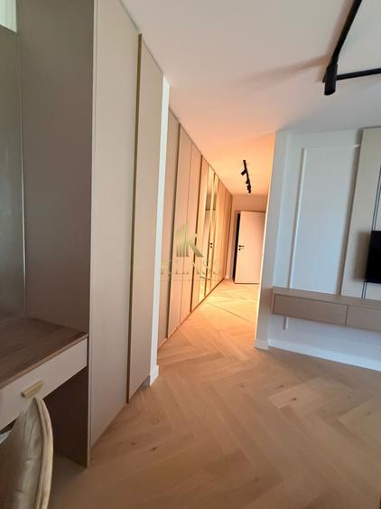 Apartament cu 4 camere decomandat în Iancu Nicolae