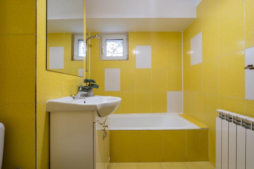 Apartament cu 2 camere decomandat, mobilat în P-ța Victoriei