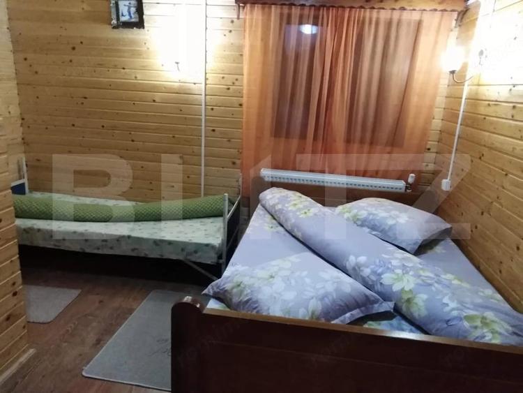 Casă cu 4 camere cu Teren 1002 Mp în Deal