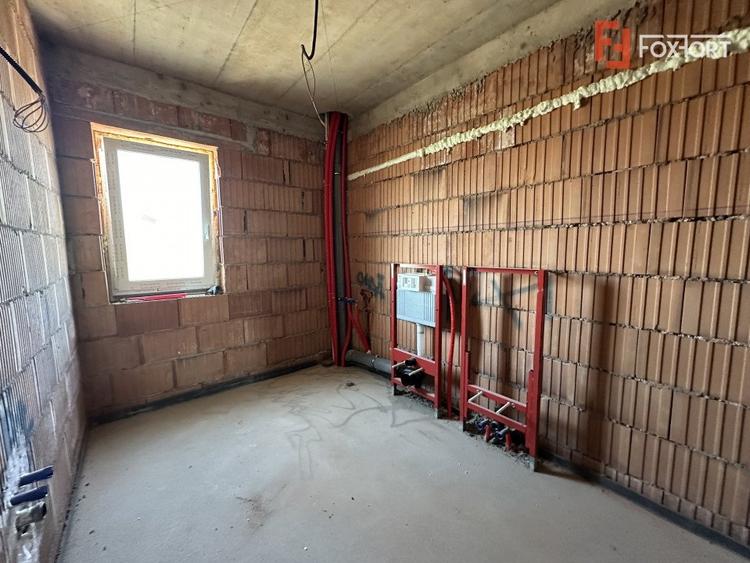 Duplex cu 4 camere cu Teren 250 Mp în Bucovăț (Remetea Mare)