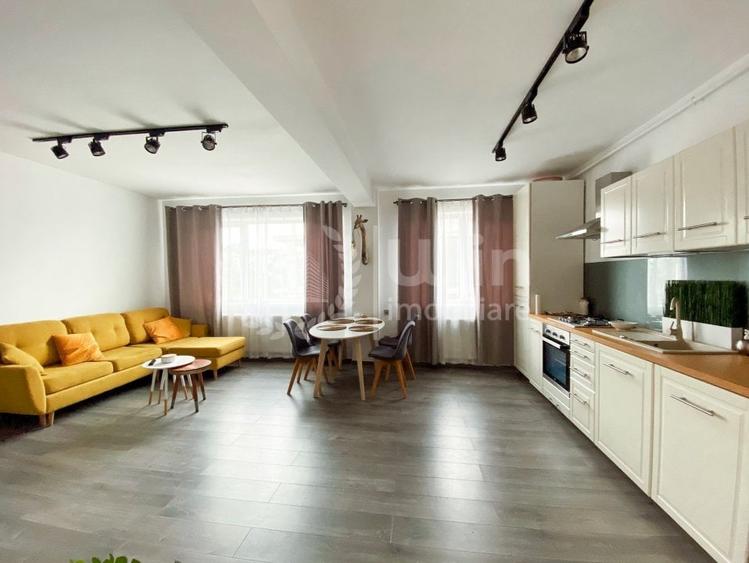Apartament cu 2 camere semidecomandat, mobilat în Borhanci