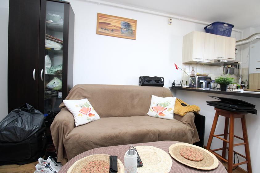 Apartament cu 2 camere semidecomandat în Prelungirea Ghencea