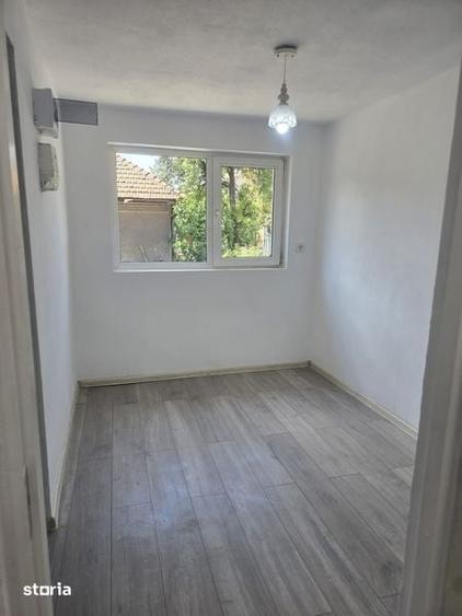 Casă cu 2 camere cu Teren 760 Mp în Central