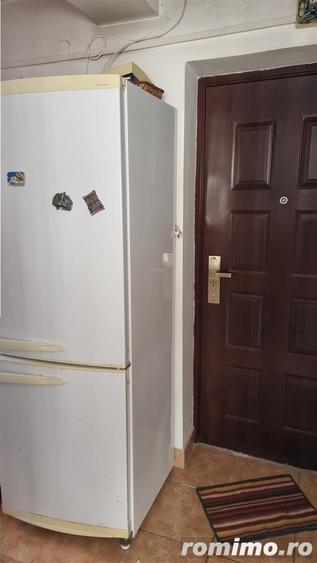 Apartament cu 2 camere decomandat în Petrișor